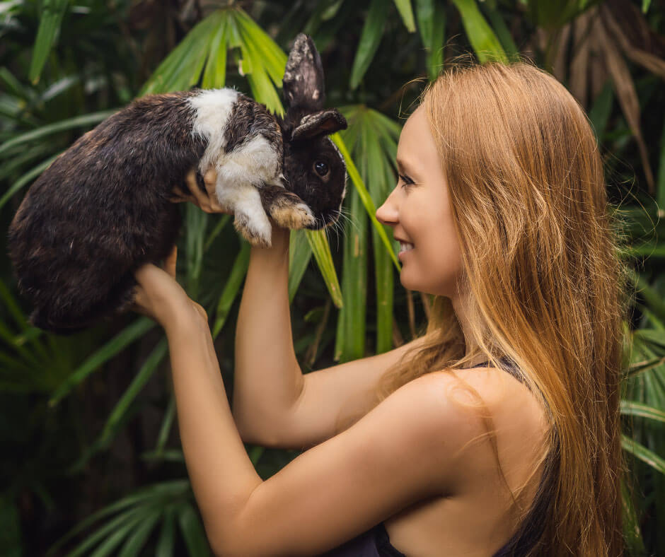 girl-and-bunny